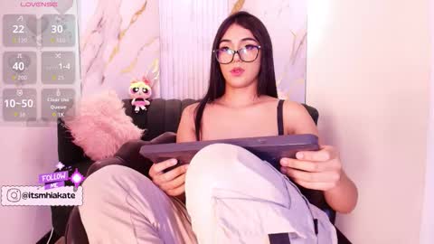 Mhia Kate online show from 03.13.26