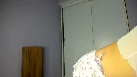 Snapshot of mia0704 chatting on 04.15.26 MIA online show from 04.15.26