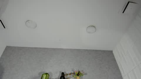 Mia1blaze online show from 04.22.26