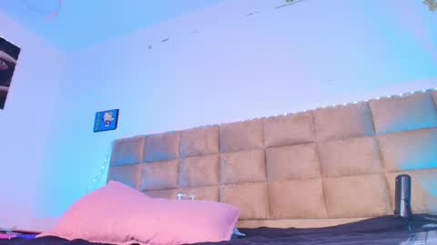 Emi online show from 09.22.25