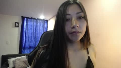 Mia zoe online show from 12.10.24