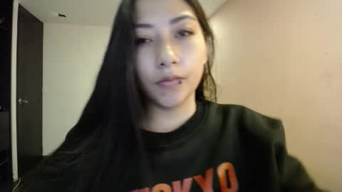 Mia zoe online show from 12.27.24