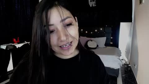 Mia zoe online show from 09.10.25