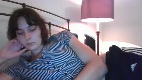 Snapshot of mia_177 chatting on 09.28.25 mia_177 online show from 09.28.25