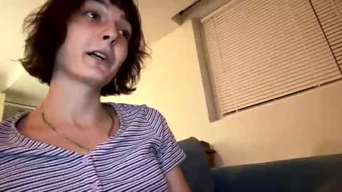 Snapshot of mia_177 chatting on 11.19.25 mia_177 online show from 11.19.25