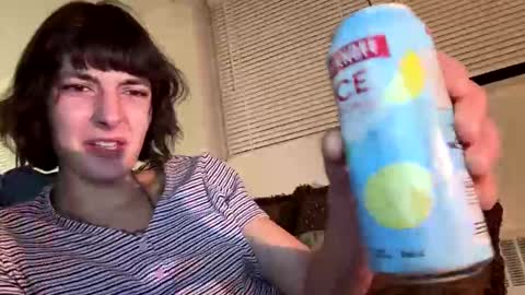 Snapshot of mia_177 chatting on 11.29.25 mia_177 online show from 11.29.25