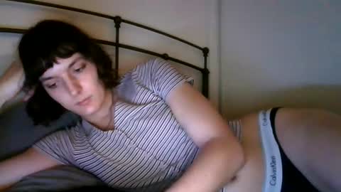 Snapshot of mia_177 chatting on 06.17.26 mia_177 online show from 06.17.26