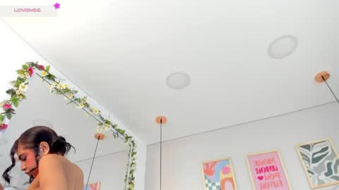 Snapshot of mia__bailey_ chatting on 04.22.26 mia__bailey_ online show from 04.22.26