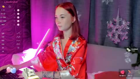 Mia  GMT7 Mon Tue Wen Thur 1000am-0300pm Sat 0300am-0900am online show from 12.24.24