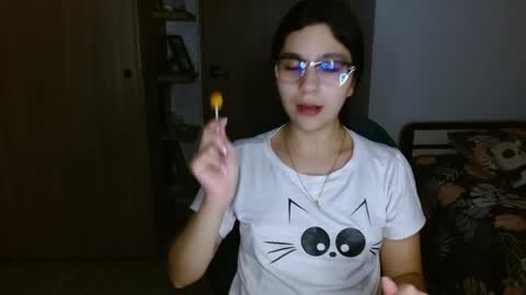 Mia online show from 05.20.26