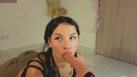 Snapshot of mia_adams66 chatting on 10.01.25 Mia adams online show from 10.01.25