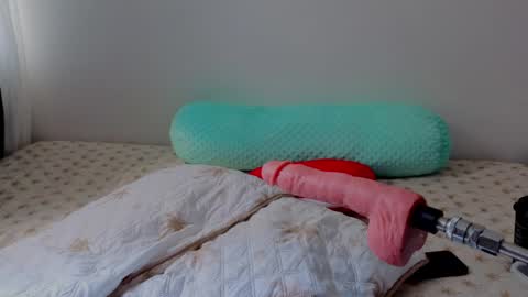 Mia adams  online show from 03.26.26