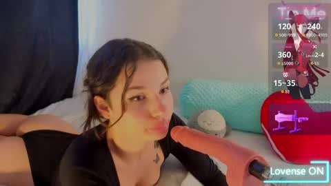 Mia adams  online show from 04.01.26