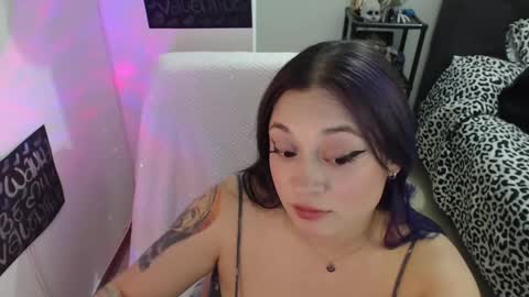 Snapshot of mia_adams_red chatting on 02.26.25 mia online show from 02.26.25