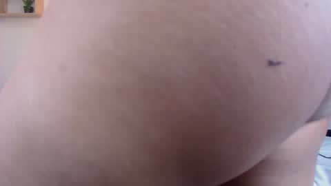 Snapshot of mia_ayra chatting on 10.18.25 M I A A Y R A online show from 10.18.25