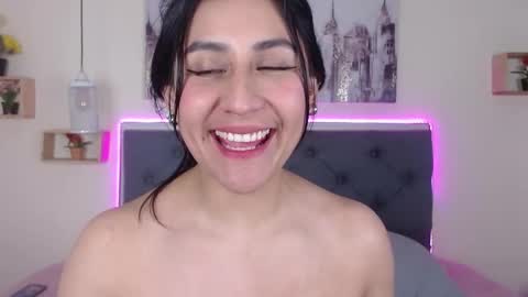 Snapshot of mia_ayra chatting on 11.06.25 M I A A Y R A online show from 11.06.25