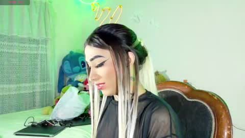 mia califa online show from 06.14.26