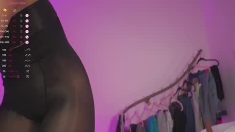 Snapshot of mia_coliin chatting on 02.24.25 Anna online show from 02.24.25