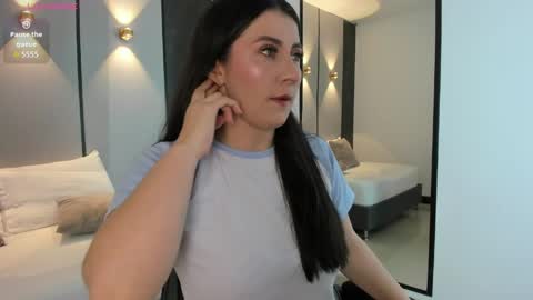 M I A  online show from 04.07.26