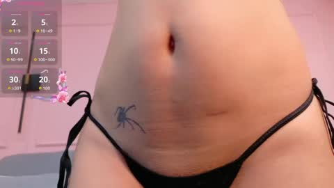 Snapshot of mia_colllins chatting on 05.19.26 Mia 3 online show from 05.19.26