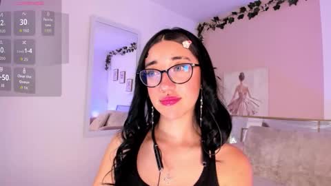 Snapshot of mia_corner chatting on 11.29.25 mia_corner online show from 11.29.25