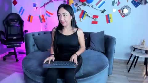 Snapshot of mia_davis__ chatting on 06.30.26 mia_davis__ online show from 06.30.26