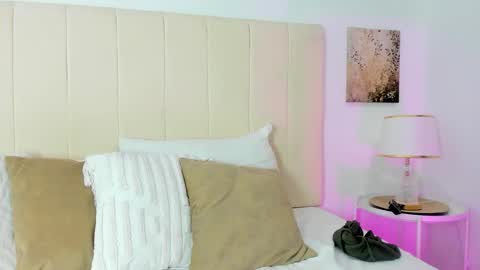 Mia online show from 01.14.26