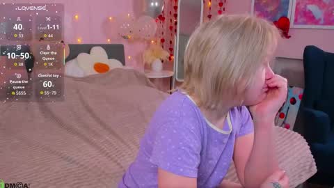 Mia online show from 02.25.26