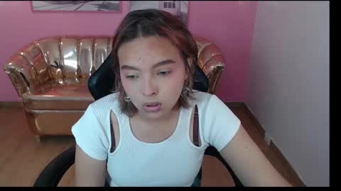 Snapshot of mia_foster_t chatting on 10.27.25 Mia online show from 10.27.25