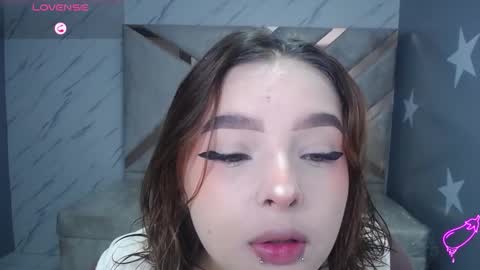 Snapshot of mia_foster_t chatting on 03.22.26 Mia online show from 03.22.26