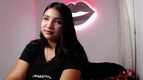 mia online show from 12.22.25