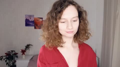 Snapshot of mia_frizz chatting on 01.27.25 Mia online show from 01.27.25