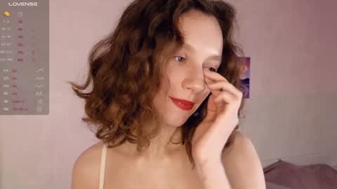 Snapshot of mia_frizz chatting on 02.08.25 Mia online show from 02.08.25