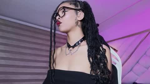 Mia online show from 03.10.26