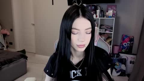 MIA HELP ME REACH 100 LIKES online show from 02.26.26