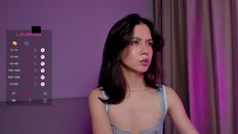 Snapshot of mia_hetty chatting on 09.30.25 Mia online show from 09.30.25