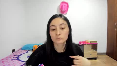 Snapshot of mia_kanee chatting on 12.27.24 mia kaneee online show from 12.27.24