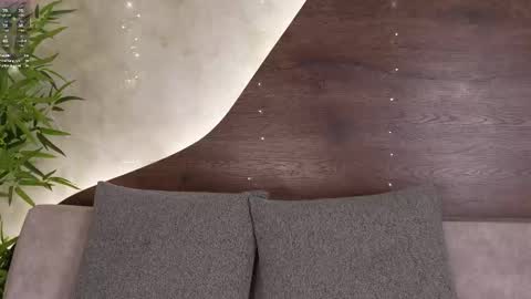 mia_lacy online show from 12.21.25