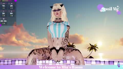 Snapshot of mia_lilah chatting on 06.17.26 Mia online show from 06.17.26
