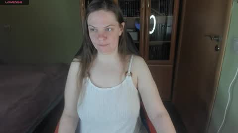 Snapshot of mia_lores chatting on 05.12.26 mia_lores online show from 05.12.26