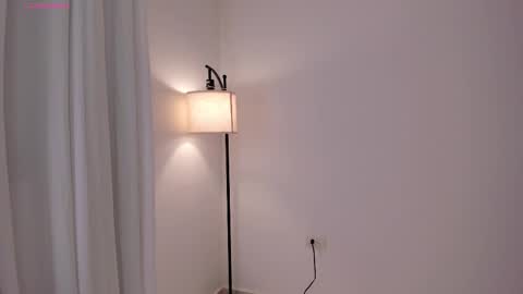 MIA LOVE   online show from 03.13.26