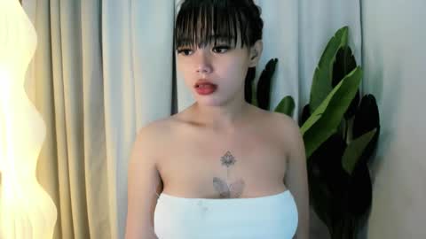 Snapshot of mia_lover9 chatting on 04.10.26 M I A online show from 04.10.26