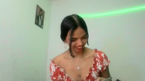 Snapshot of mia_lucy_21 chatting on 11.12.25 mia lucy 21 online show from 11.12.25