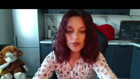 mia_luiza online show from 06.26.26