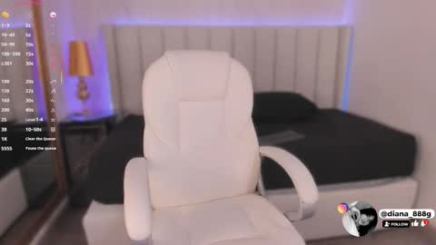 Snapshot of mia_medina chatting on 10.09.25 online show from 10.09.25