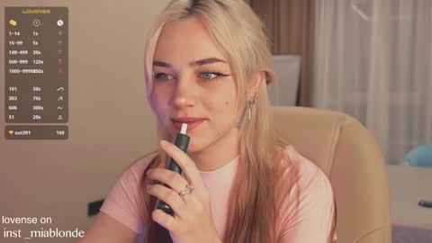 mia_milagros online show from 01.08.25