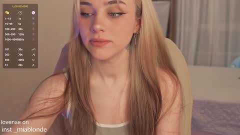 mia_milagros online show from 01.09.25