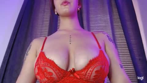 Snapshot of mia_millers2311 chatting on 09.10.25 mia independent model online show from 09.10.25