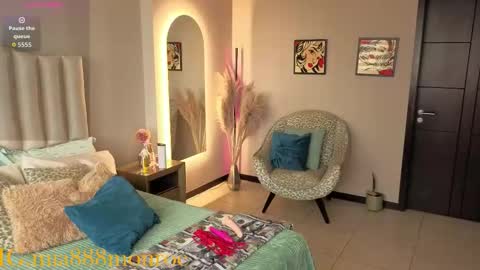 Mia Monroe online show from 03.05.26