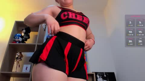 Snapshot of mia_moralez chatting on 05.30.26 MIA online show from 05.30.26